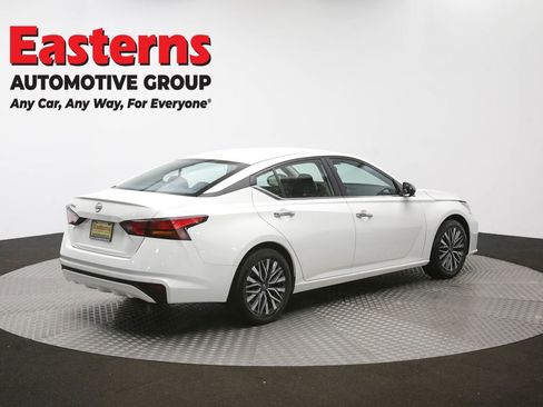 Used 2025 Nissan Altima 2.5 SV image 42