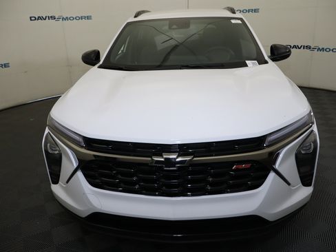 New 2026 Chevrolet Trax RS w/ Driver Confidence Package FWD image 27