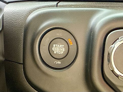 Used 2023 Jeep Wrangler Sport AWD/4WD image 32