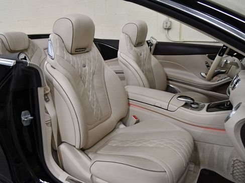 Used 2017 Mercedes-Benz S 550 Cabriolet image 10