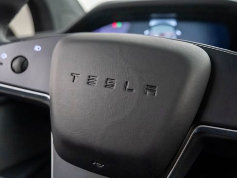 Used 2024 Tesla Model X Base image 26