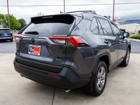 Used 2025 Toyota RAV4 XLE w/ Convenience Package AWD/4WD image 8