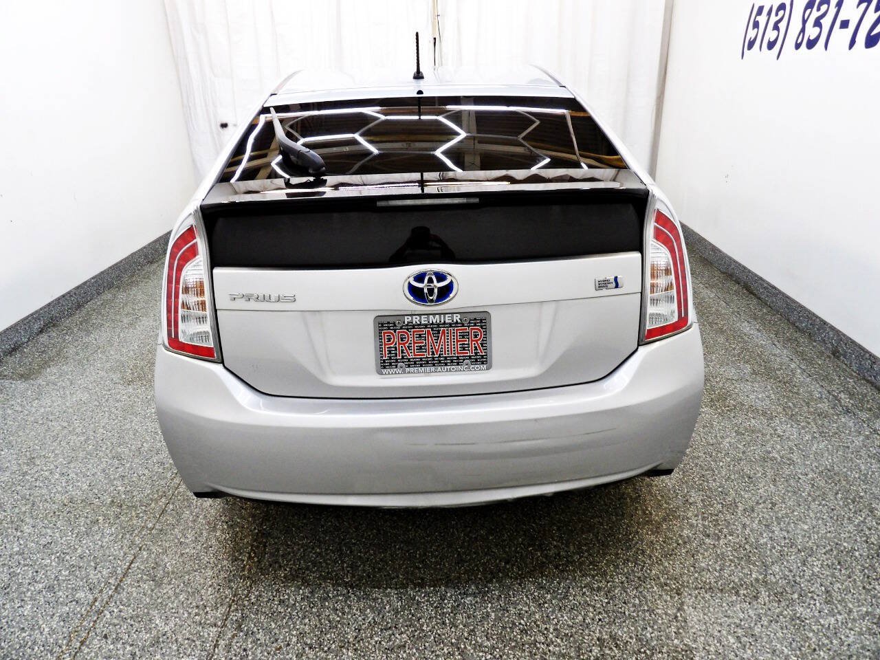 Used 2014 Toyota Prius Two FWD image 5
