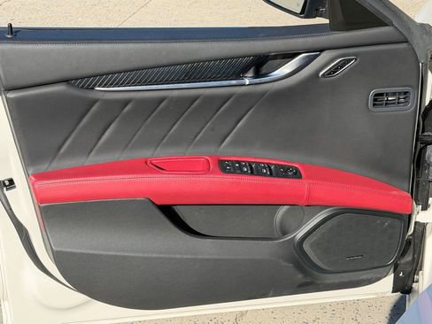 Used 2022 Maserati Ghibli Modena Q4 image 11