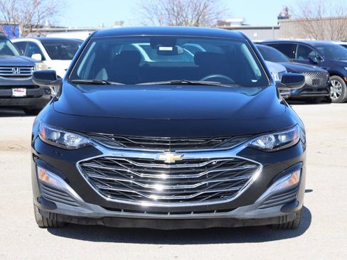 Used 2024 Chevrolet Malibu LS image 2