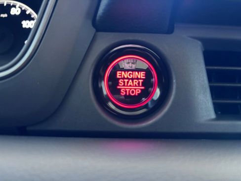 Certified 2025 Honda Pilot TrailSport image 30