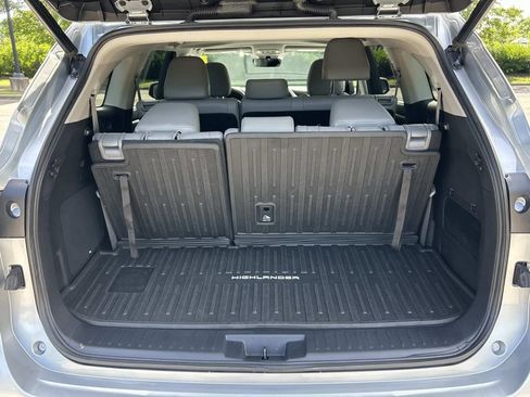 Used 2020 Toyota Highlander Limited AWD/4WD image 14