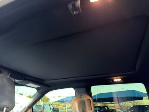 Used 2022 Ford F450 Platinum image 18