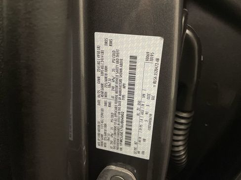 Used 2025 Ford Escape SE FWD image 27