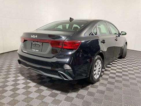 Used 2022 Kia Forte Sedan FWD image 16