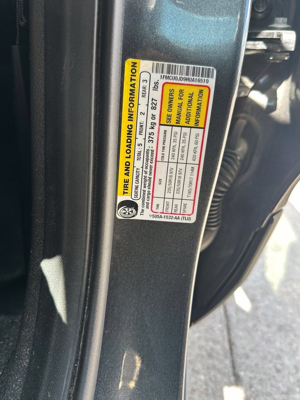 Used 2017 Ford Escape Titanium w/ Equipment Group 301A FWD image 29