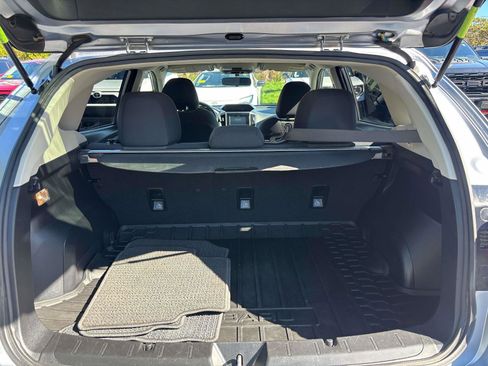 Used 2019 Subaru Crosstrek 2.0i Premium image 11