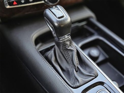 Used 2019 Volvo XC90 T6 Momentum w/ Advanced Package image 21