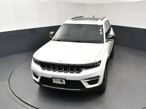 Used 2024 Jeep Grand Cherokee Limited AWD/4WD image 14