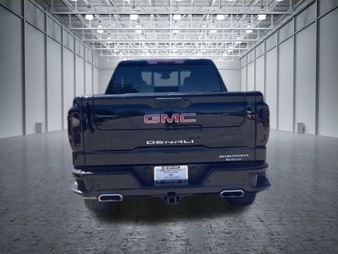 Used 2022 GMC Sierra 1500 Denali AWD/4WD image 6
