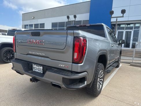 Used 2019 GMC Sierra 1500 AT4 w/ Off Road Performance Package image 7