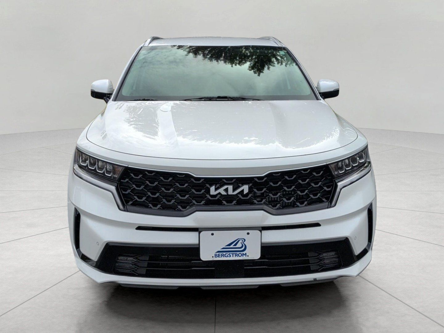 Used 2024 Kia Sorento EX AWD/4WD image 3