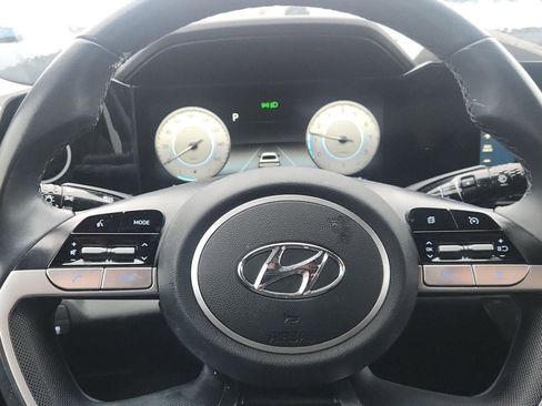 Used 2023 Hyundai Elantra SEL w/ Convenience Package image 19