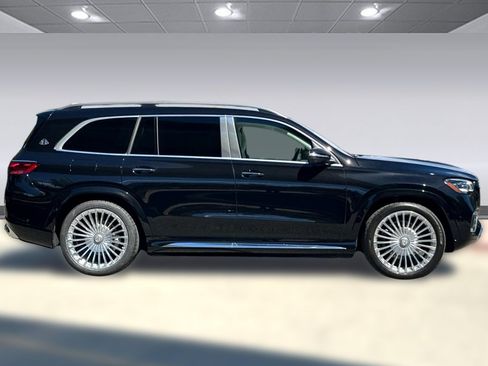 Certified 2025 Mercedes-Benz Maybach GLS 600 4MATIC image 7