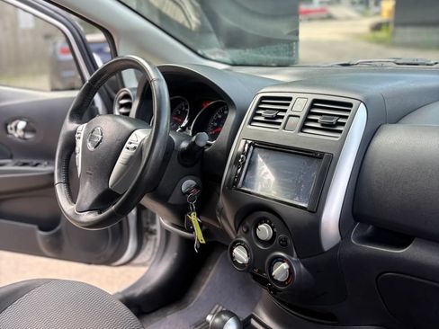 Used 2014 Nissan Versa Note SV FWD image 15