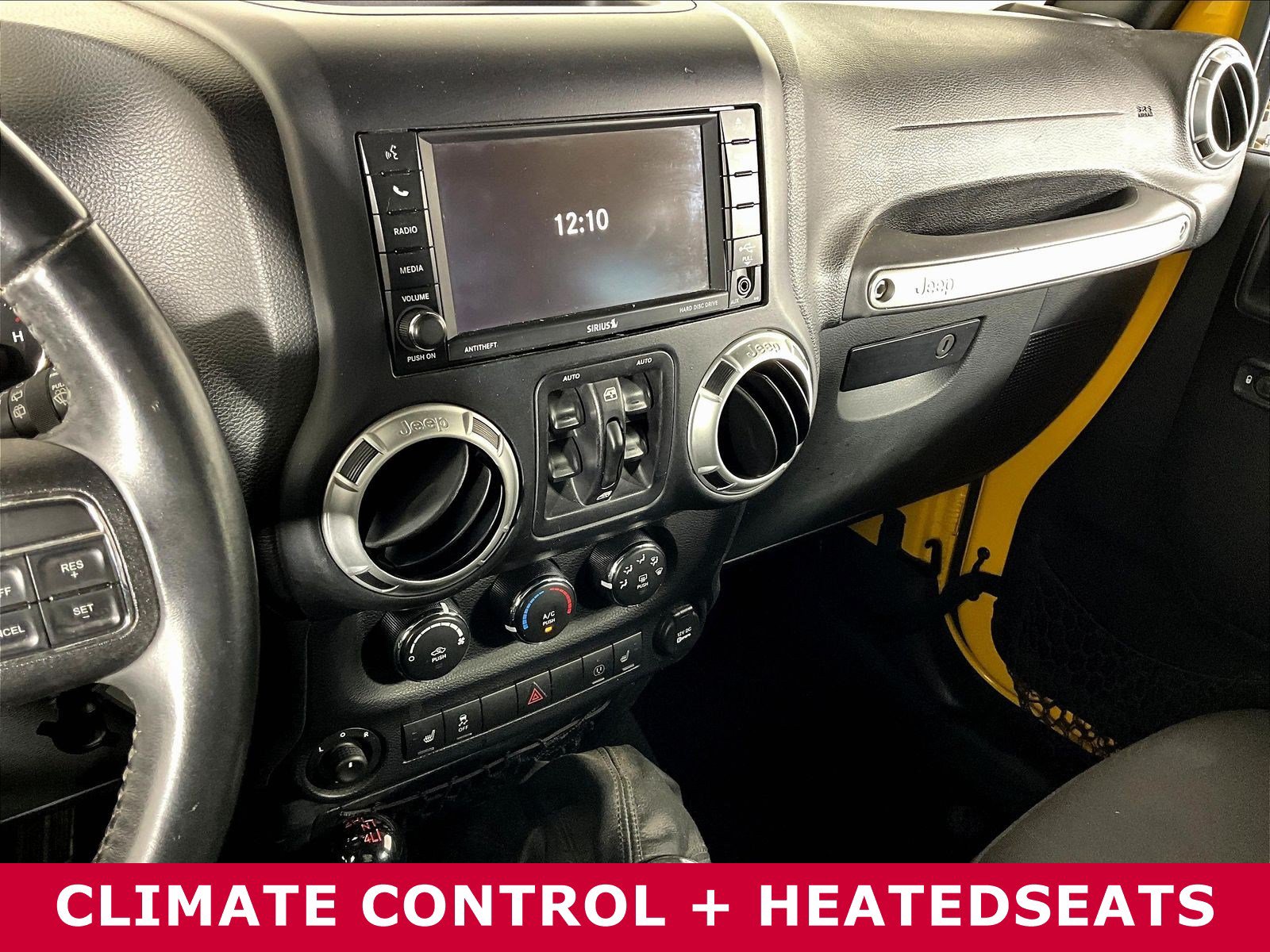 Used 2015 Jeep Wrangler Unlimited Rubicon w/ Connectivity Group AWD/4WD image 13