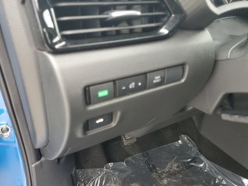 Certified 2025 Nissan Sentra SV FWD image 26