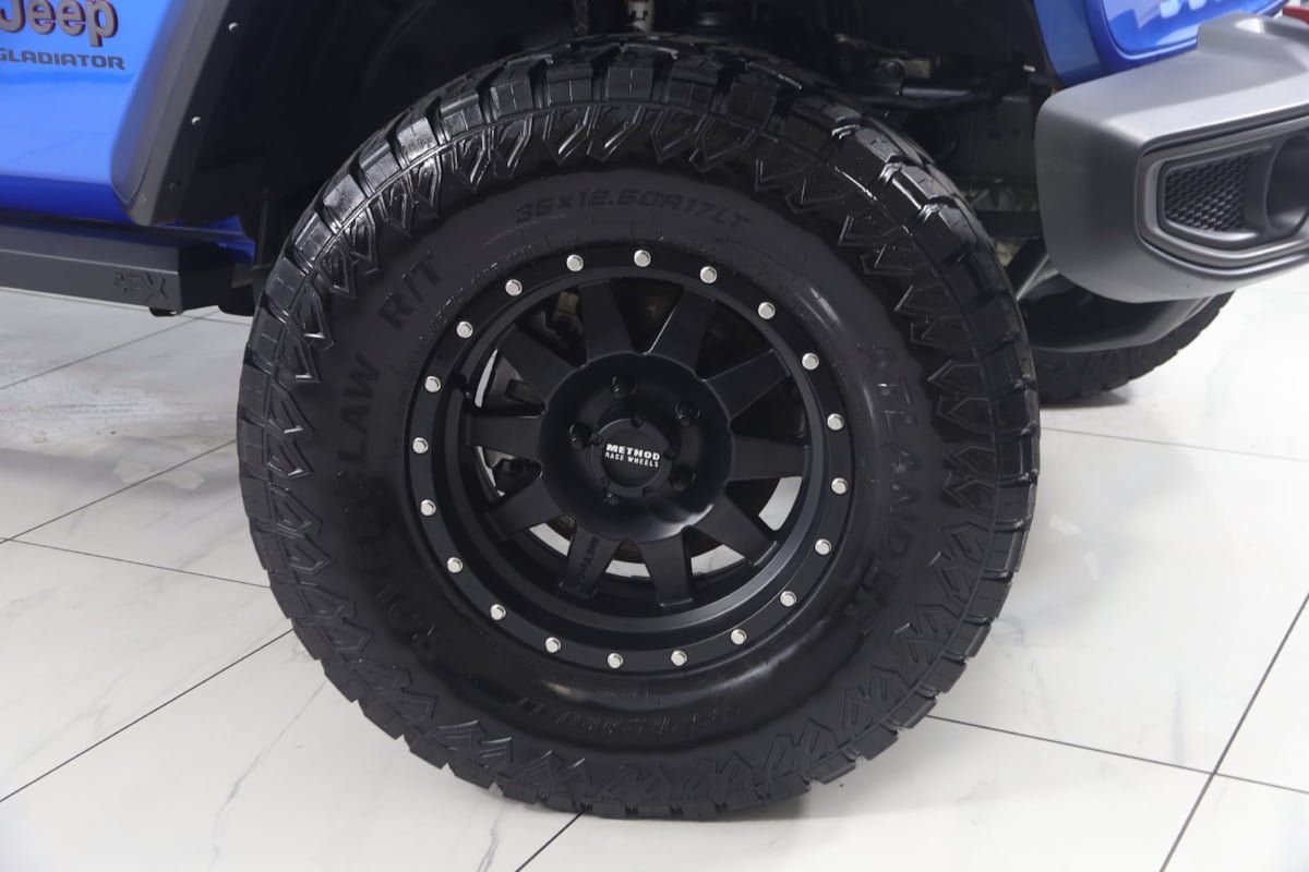 Used 2022 Jeep Gladiator Rubicon w/ Cold Weather Group AWD/4WD image 16