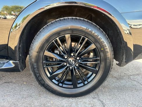 Used 2019 INFINITI QX80 Luxe w/ Proassist Package image 12