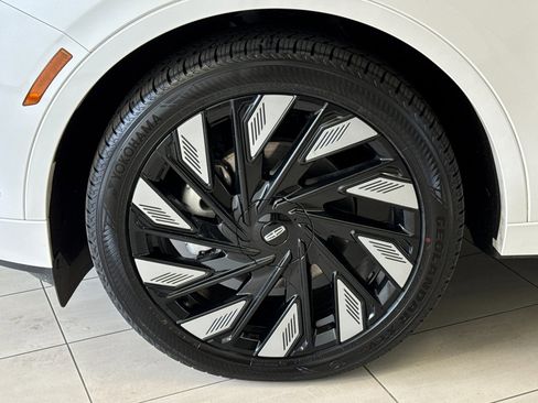 Used 2024 Lincoln Nautilus Black Label w/ Jet Appearance Package (87T) AWD/4WD image 27