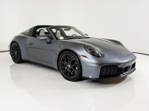 Used 2026 Porsche 911 Targa 4 GTS image 36
