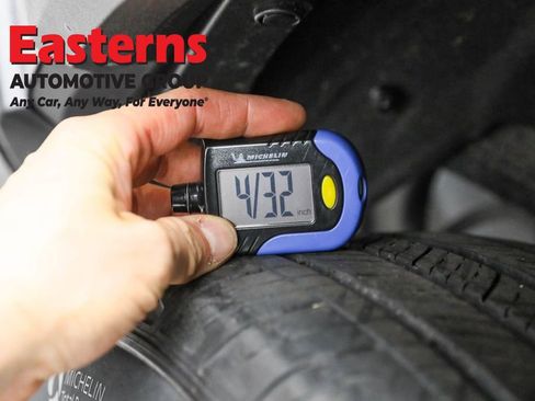 Used 2022 Toyota RAV4 LE image 25