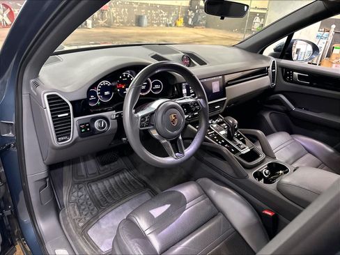 Used 2019 Porsche Cayenne AWD/4WD image 17