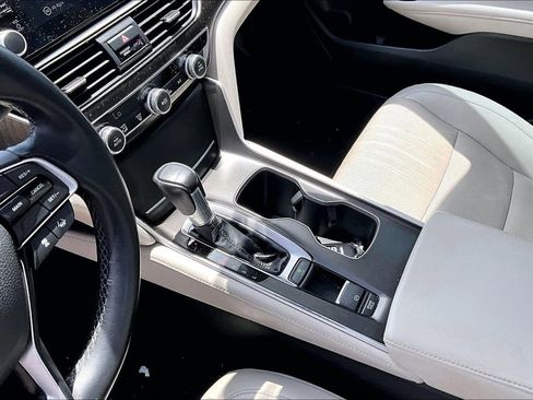 Used 2018 Honda Accord EX-L image 17