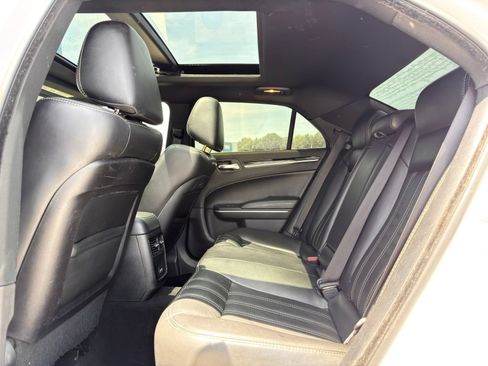 Used 2019 Chrysler 300 S w/ S Model Appearance Package RWD image 17