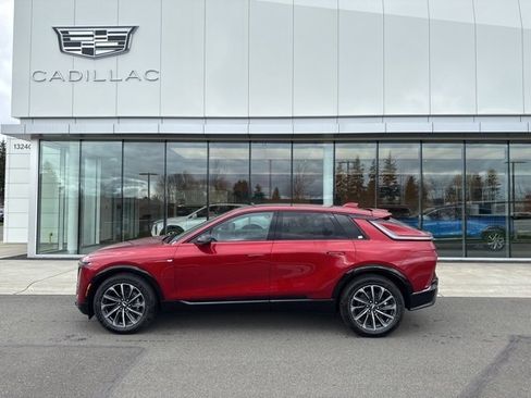 New 2025 Cadillac Lyriq Sport image 22