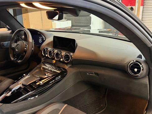 Used 2020 Mercedes-Benz AMG GT R image 30