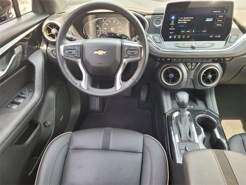 Used 2025 Chevrolet Blazer Premier w/ Driver Confidence II Package image 14