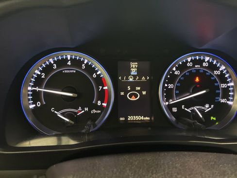 Used 2015 Toyota Highlander Limited image 21