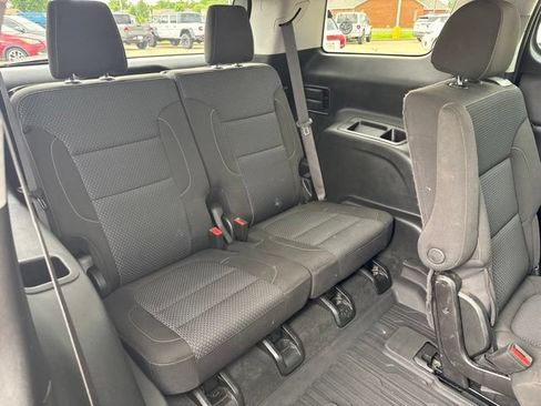 Used 2022 GMC Acadia SLE w/ Driver Convenience Package FWD image 26