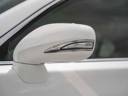 Used 2011 Lexus LS 460 w/ Comfort Pkg image 15