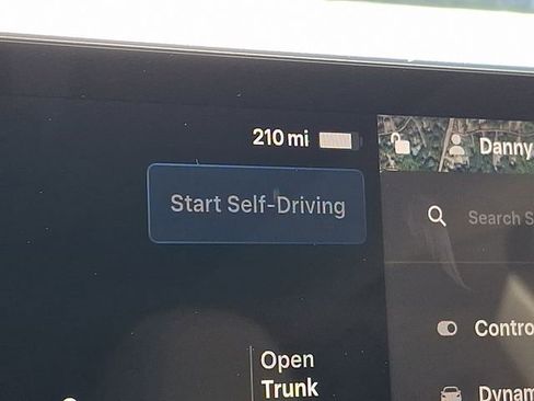 Used 2024 Tesla Model Y Performance image 29