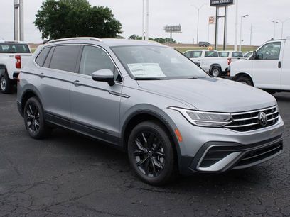 Used 2024 Volkswagen Tiguan SE