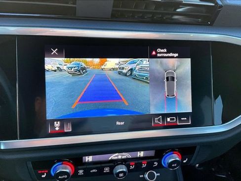 Used 2022 Audi Q3 2.0T Premium Plus image 11