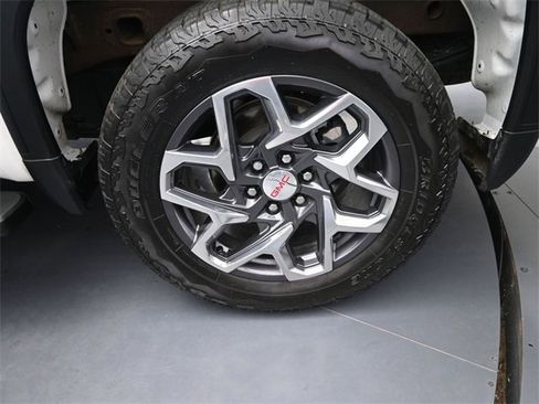 Used 2024 GMC Sierra 1500 Pro w/ Pro Value Package image 13