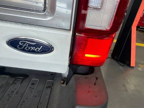 Used 2022 Ford F250 Limited AWD/4WD image 10