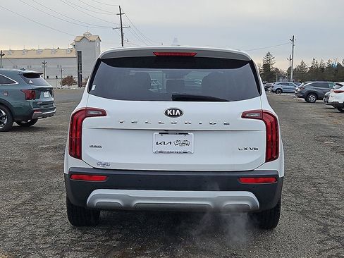 Certified 2021 Kia Telluride LX image 6