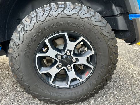 Used 2023 Jeep Wrangler Rubicon w/ LED Lighting Group image 12