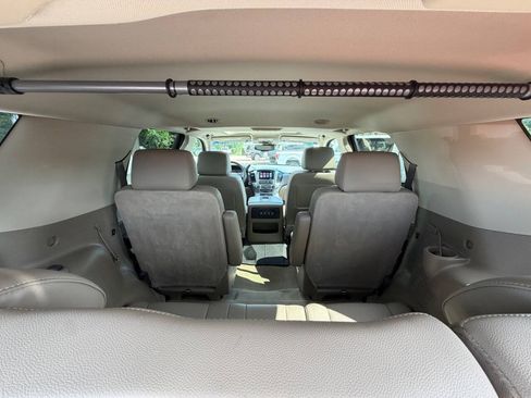 Used 2019 Chevrolet Tahoe LT w/ Luxury Package AWD/4WD image 22