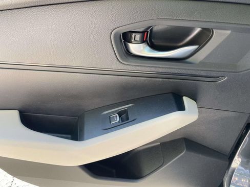 Used 2024 Honda Accord EX image 11