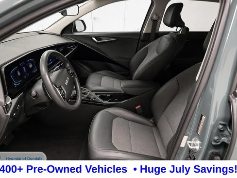 Used 2023 Kia Niro EX FWD image 10